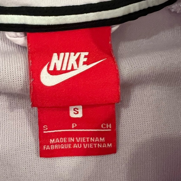 NWOT Nike Crop Jacket with Strips on Sleeves | Size Small | Light Purple - Picture 12 of 12